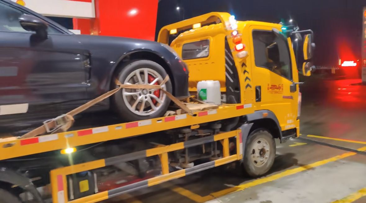 西城行车途中遇到突发状况该如何呼叫道路救援？